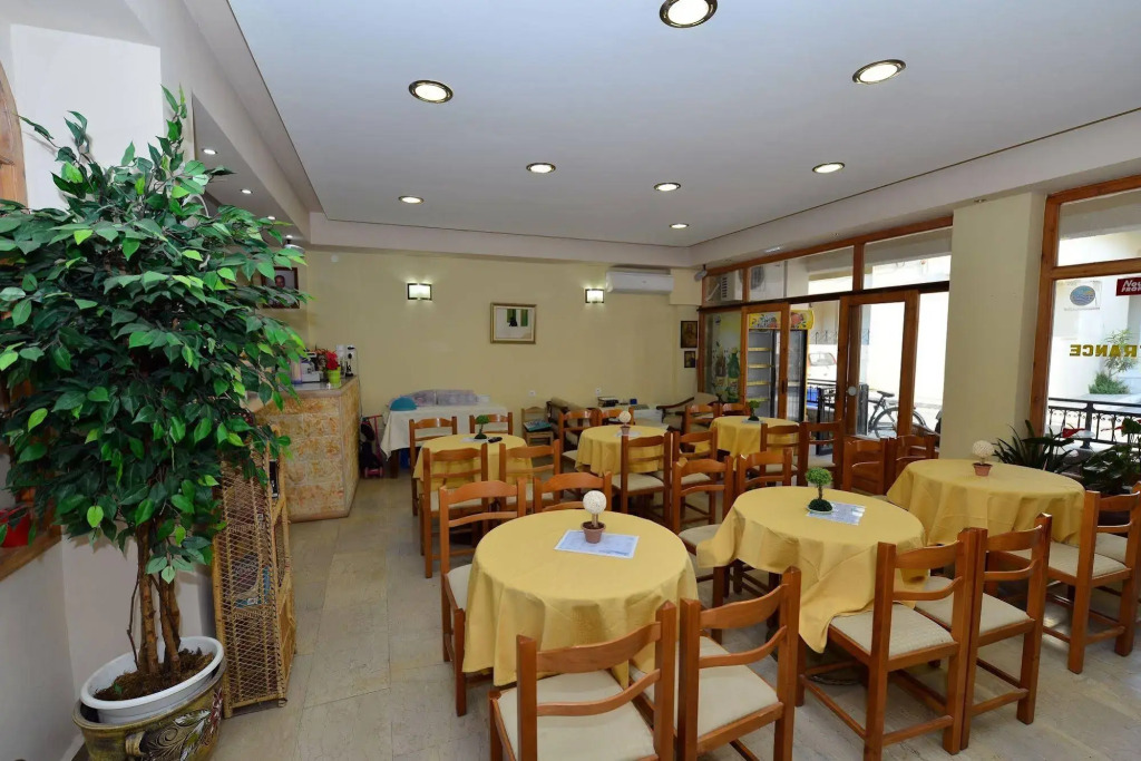 Bikakis Family Apartments
