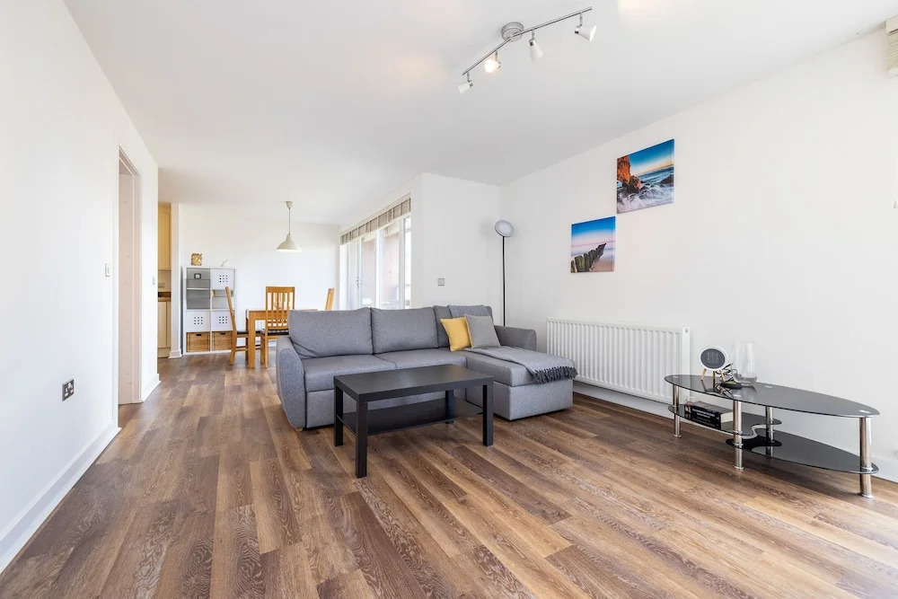 JOIVY Modern 2-Bedroom Flat Near Inverleith Park