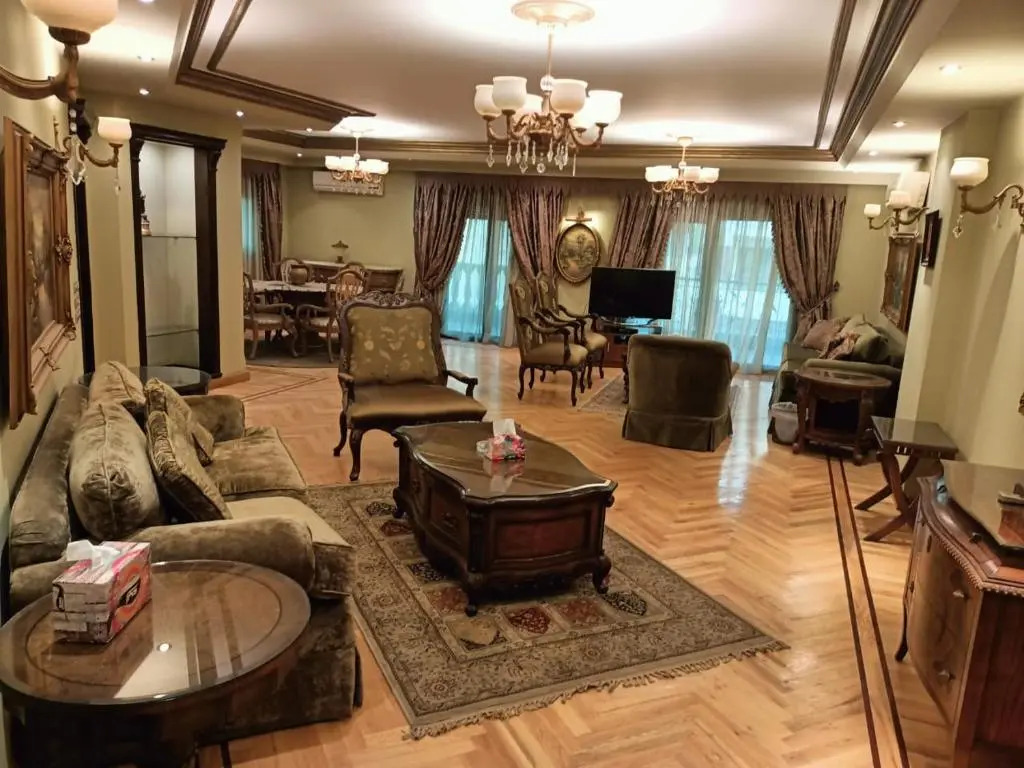 Super Deluxe Apartment in Sheraton Area near Cairo Int'l Airport