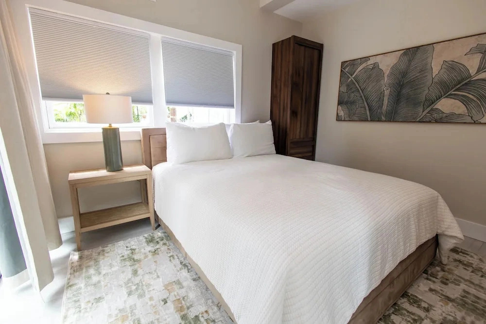 Lighthouse Suites Collection