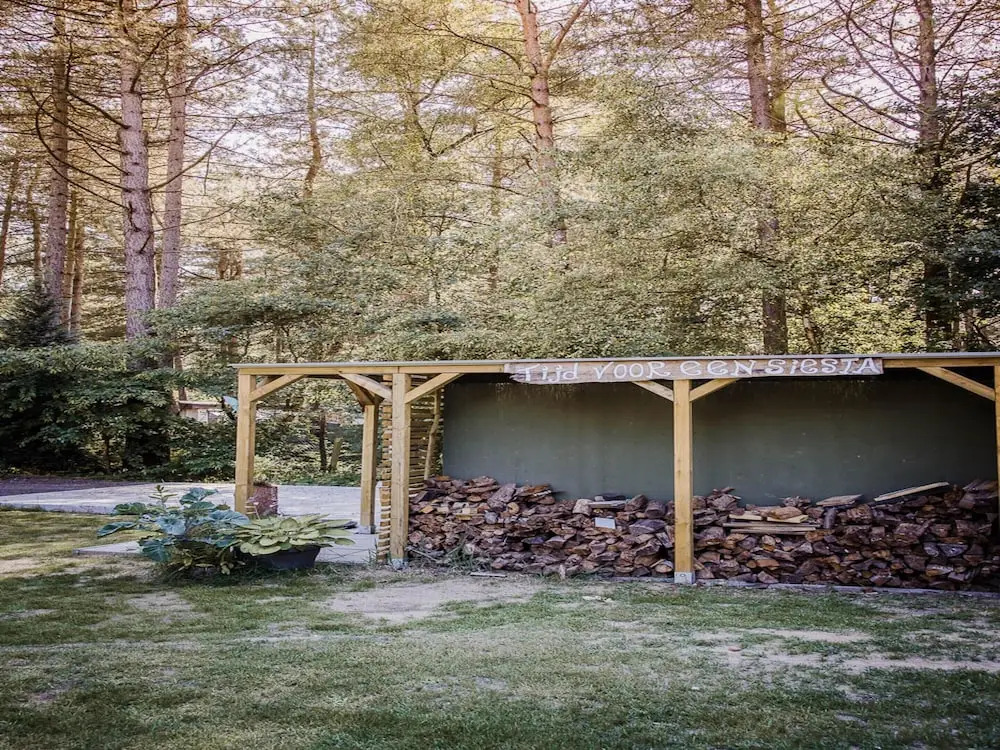 Peaceful Woodland Chalet