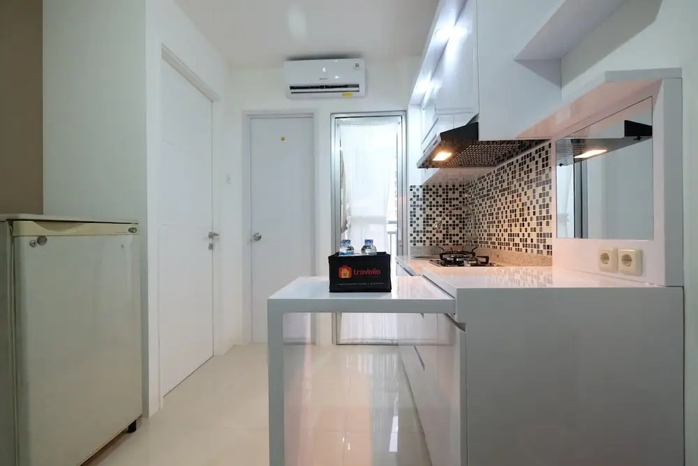 Homey Bassura City Apartment near Shopping Center