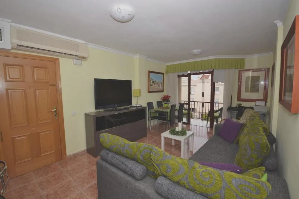 Apartment with 2 Bedrooms in Telde, with Balcony And Wifi - 100 M From the Beach