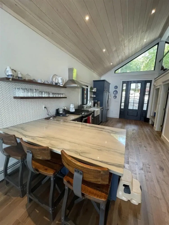Overwater Views Limit 10 3 Bedroom Home by RedAwning
