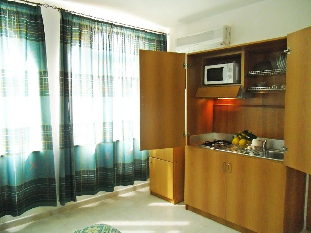 Laura - One Bedroom No.2
