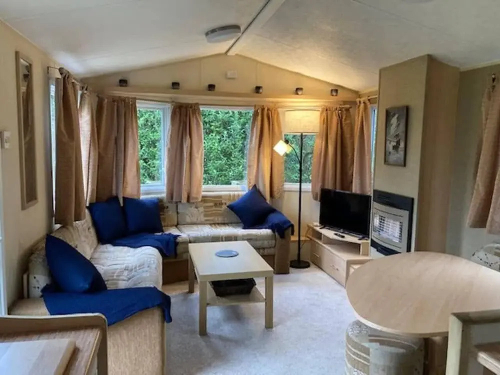 Cosy, Quiet Static Caravan, Mawgan Porth, St Eval