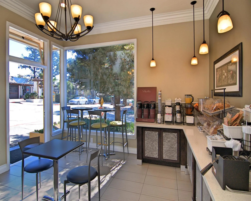 Best Western Carmels Town House Lodge