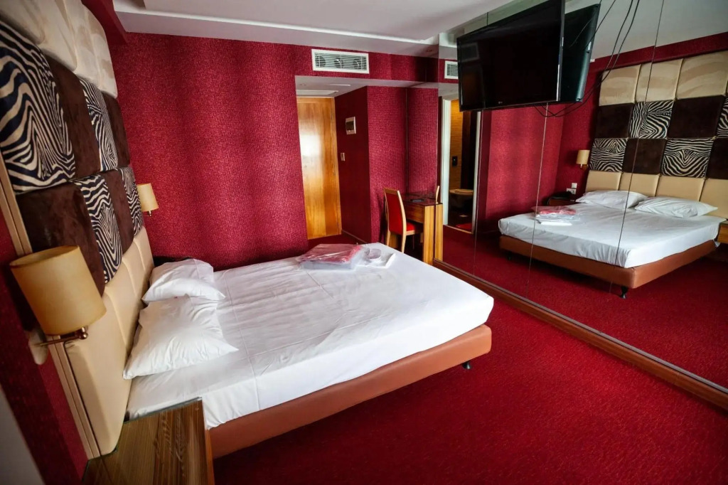 Lacoba Hotel
