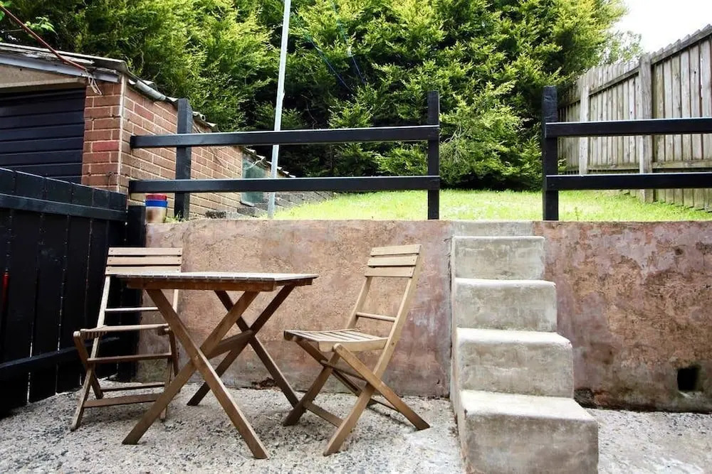 3 bed house in suburbs of Belfast