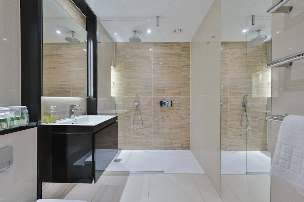 Spacious 3-bedroom Apartment in Central London