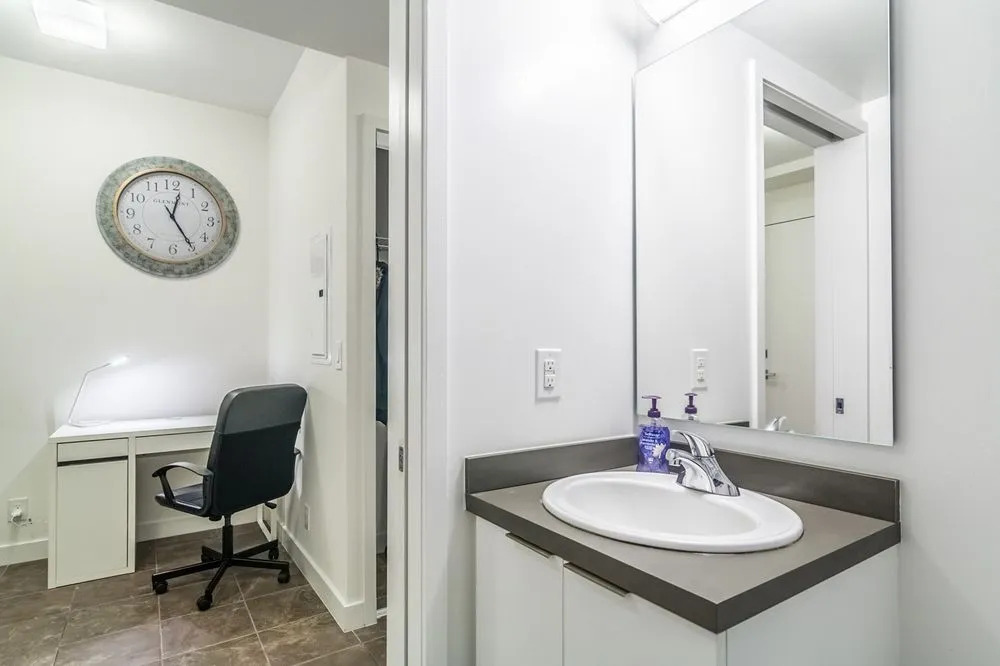 Aoc Suites - Two Bedroom Condo - City/Cn Tower View