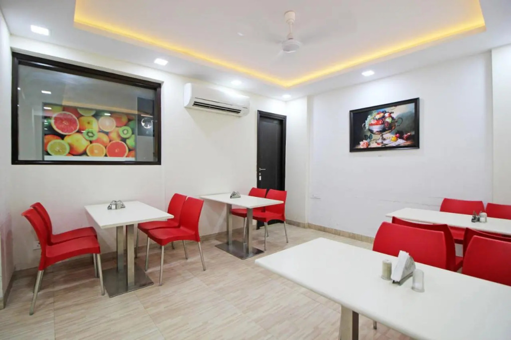 Gazebo Inn & Suites Medanta