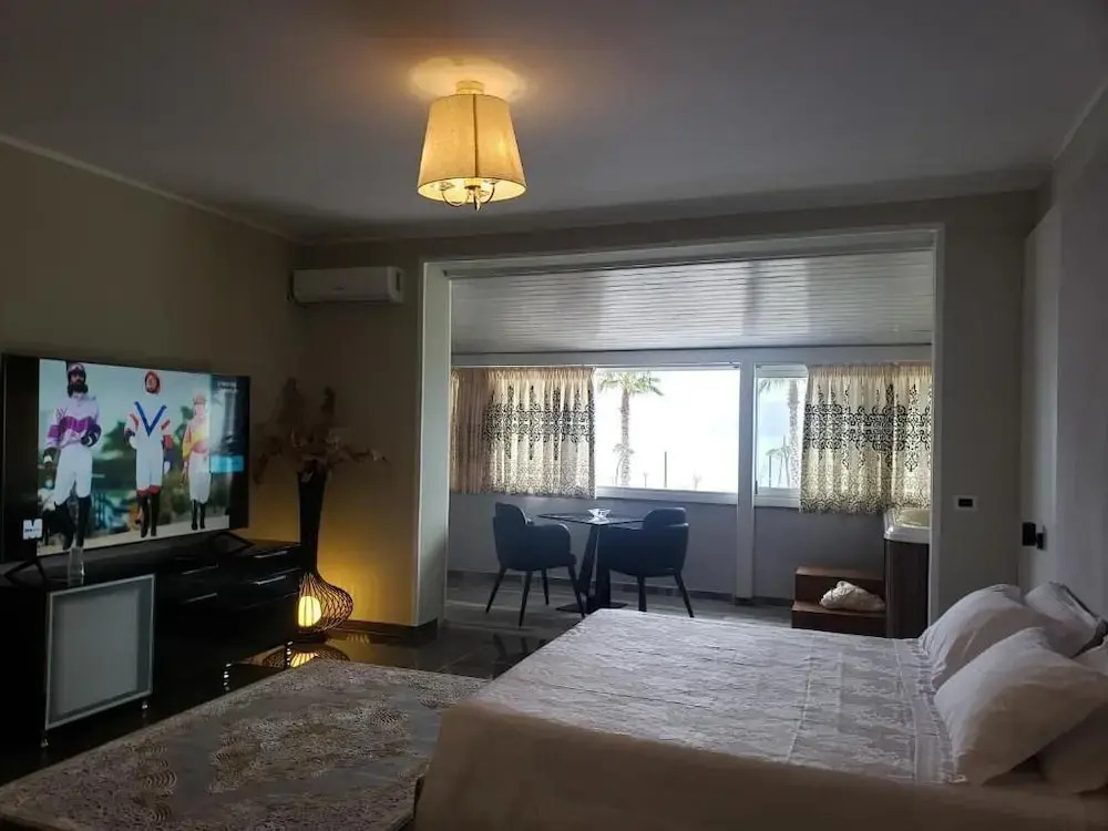 Hotel Pirro