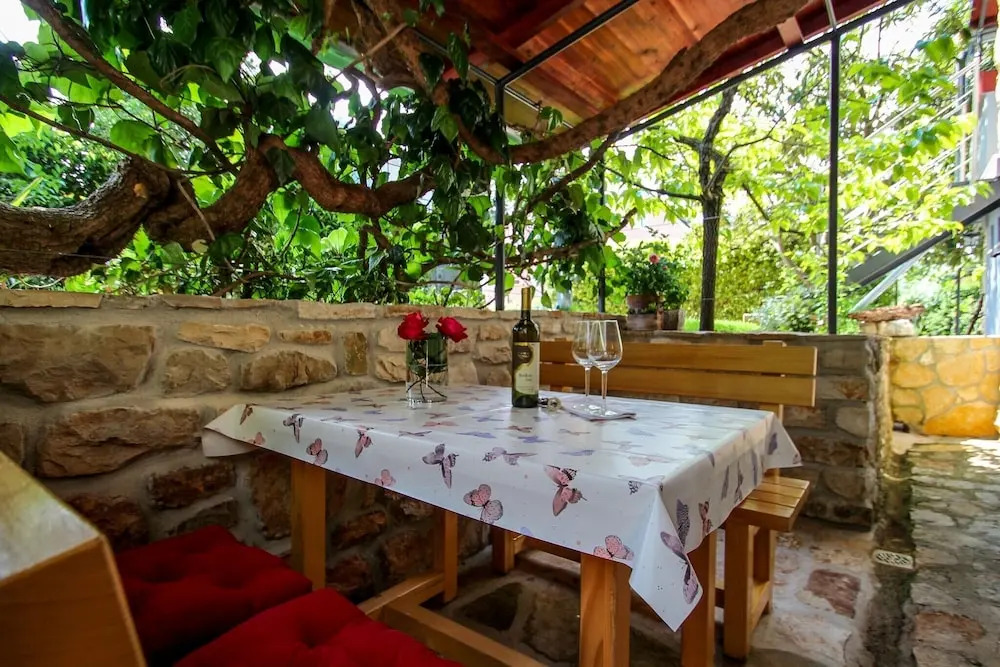 Carla Guest House