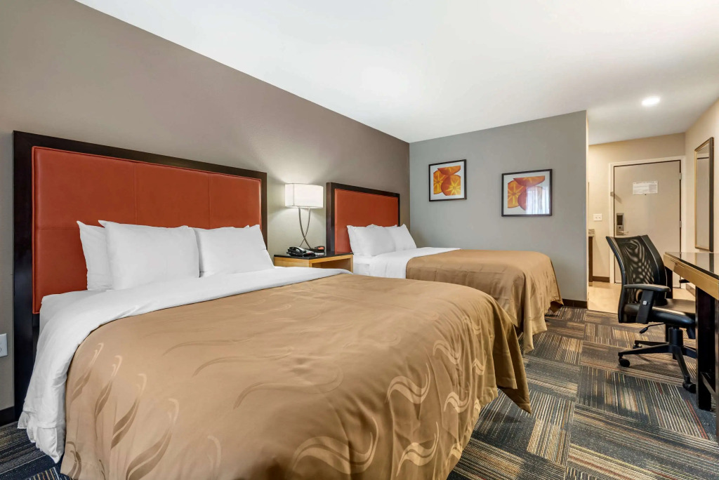 Spark By Hilton Evansville Downtown