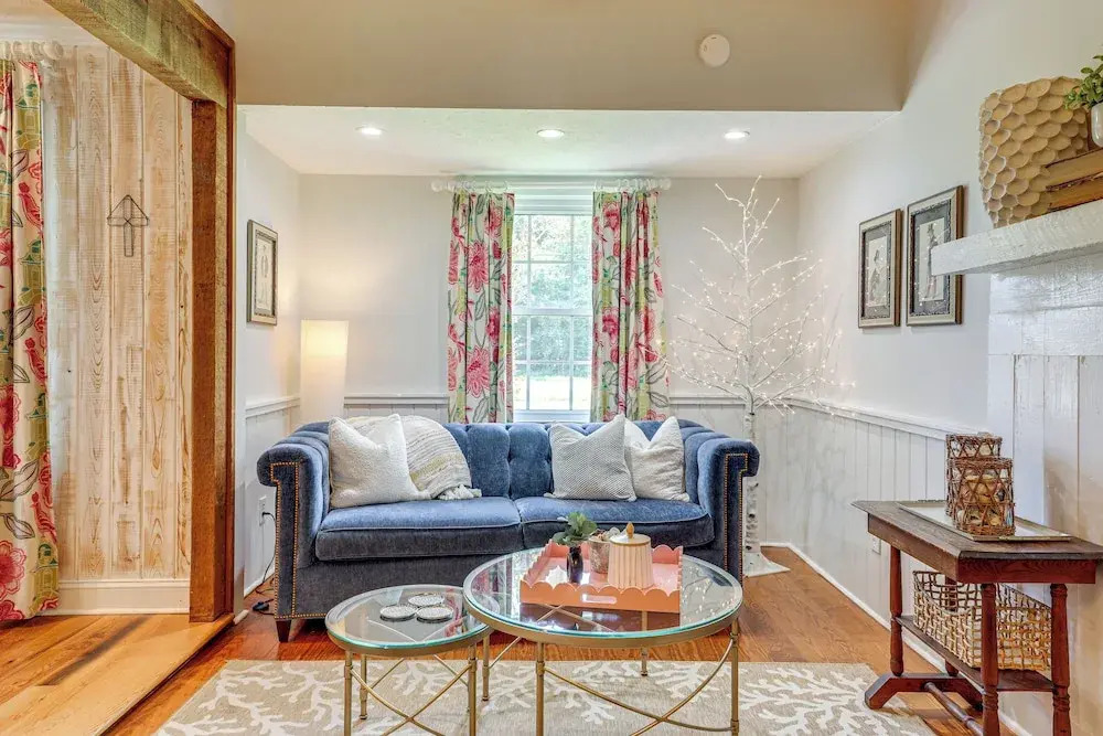 3 Mi to Beach: Pawleys Island Cottage