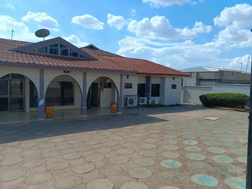 PRESTIGE Guesthouse ,Ksi