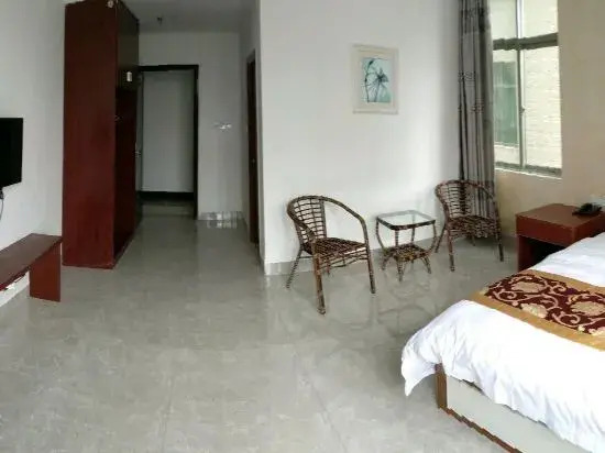 Chengye Hotel (Qionghai High-speed Railway Station)