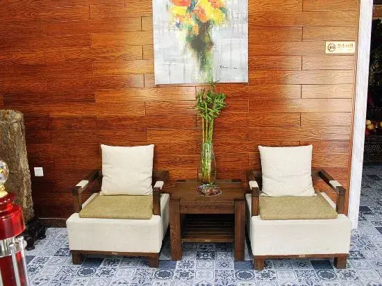 Yishi Yijia Theme Apartment Hotel Qiqihar Zhanqian South Main Street