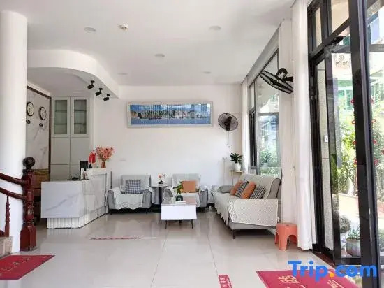 Five is Lands Hotel