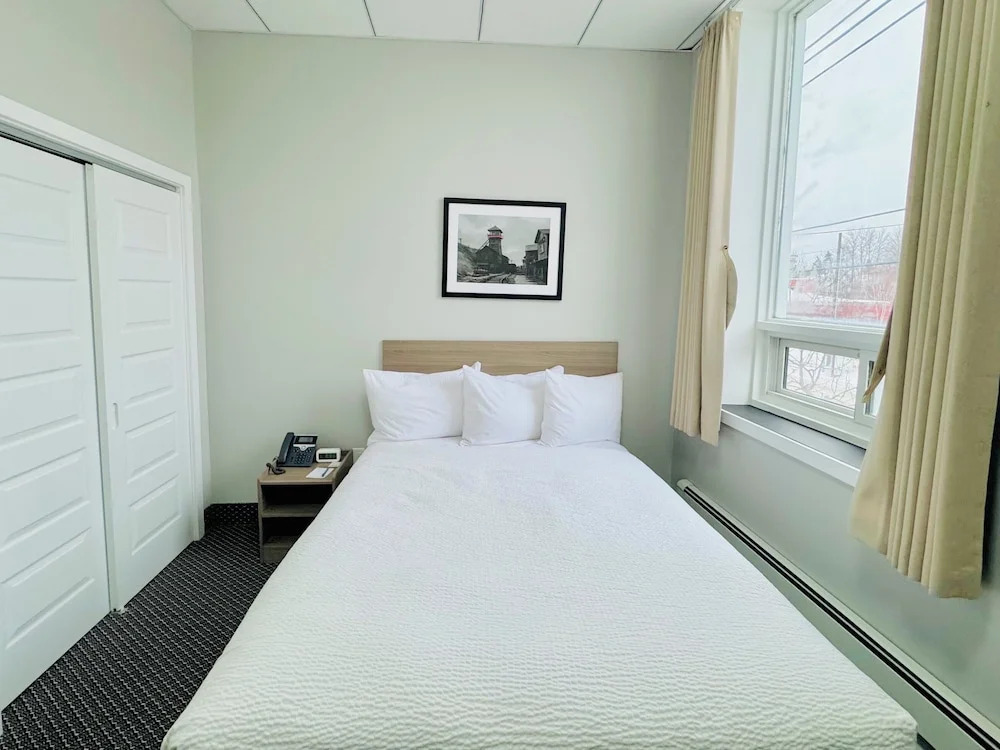 Ramada by Wyndham Kirkland Lake