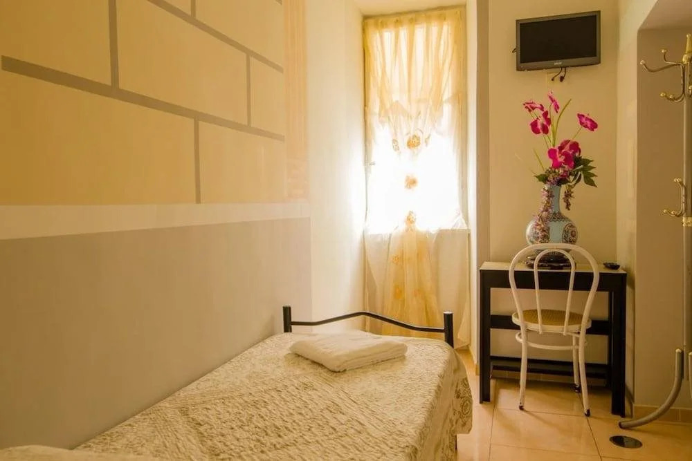 ROMA PARADISO GUEST HOUSE