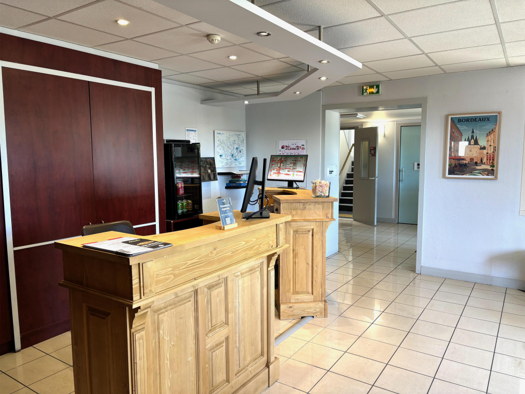 Kyriad Bordeaux Lormont