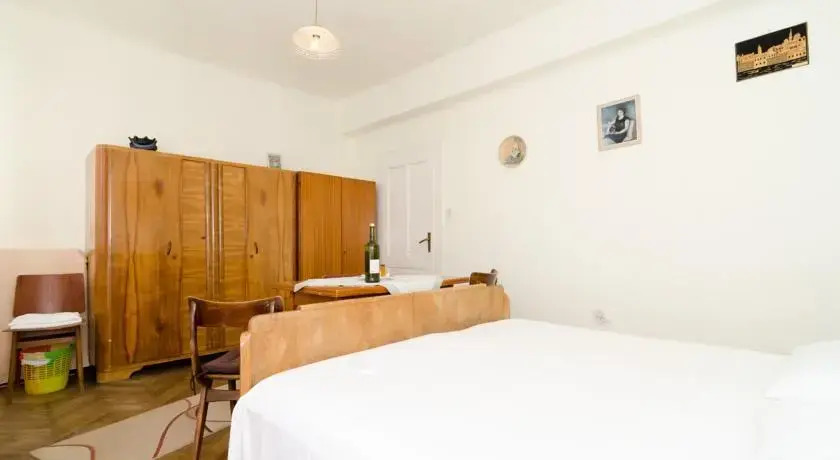 Rooms Fiorovic