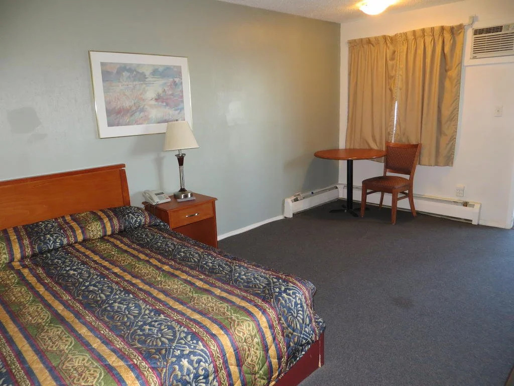 Westgate Inn