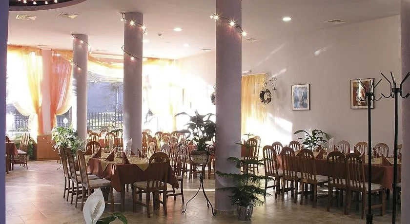 Druzhba Hotel