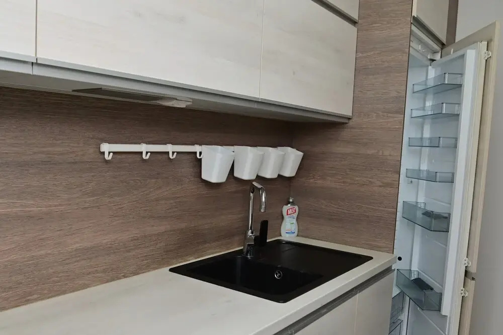 HomeRent White