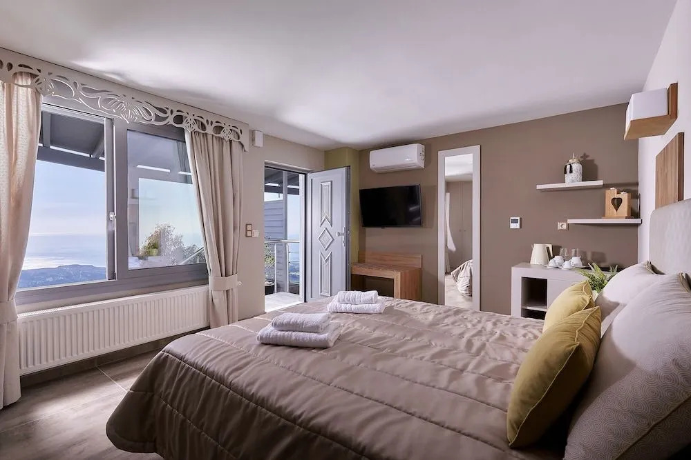 Seli Sea View Apartments and Studios