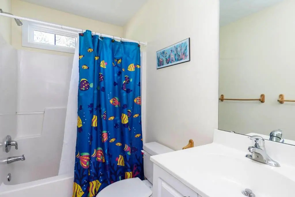 Island Delight by Oak Island Accommodations