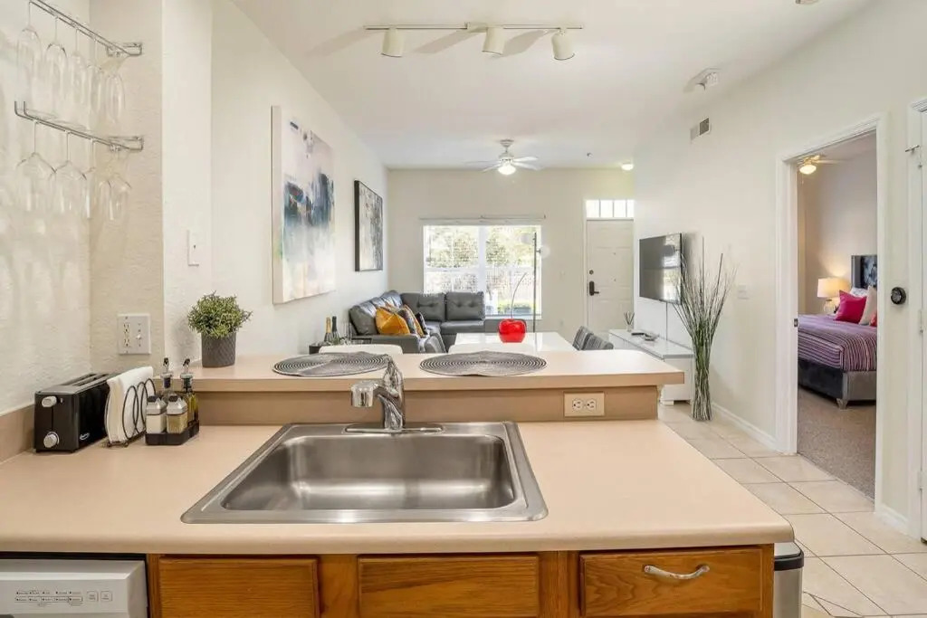 Spectacular 3bd/2ba Townhouse close to Disney