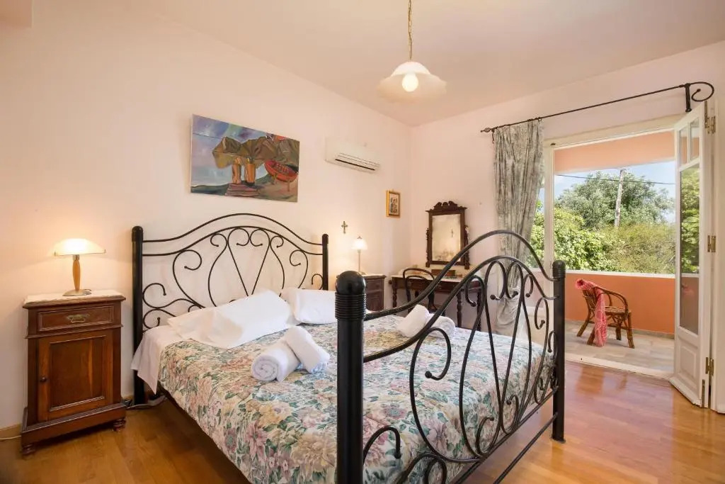 Villa Dorina by Corfuescapes