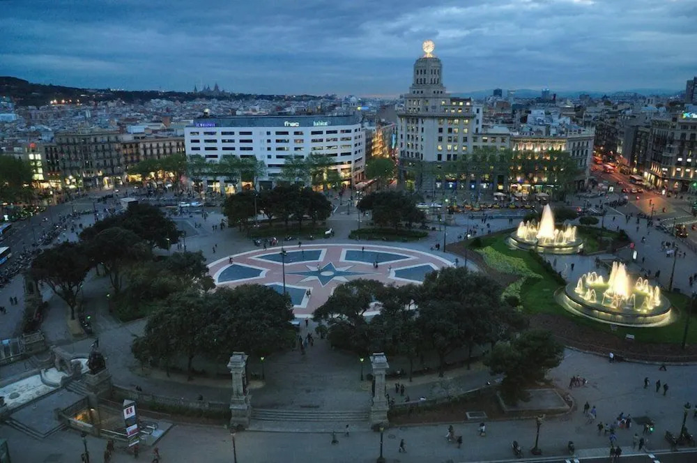 Comfortable 3BR Apartment Close to Placa Espana and Sants Station