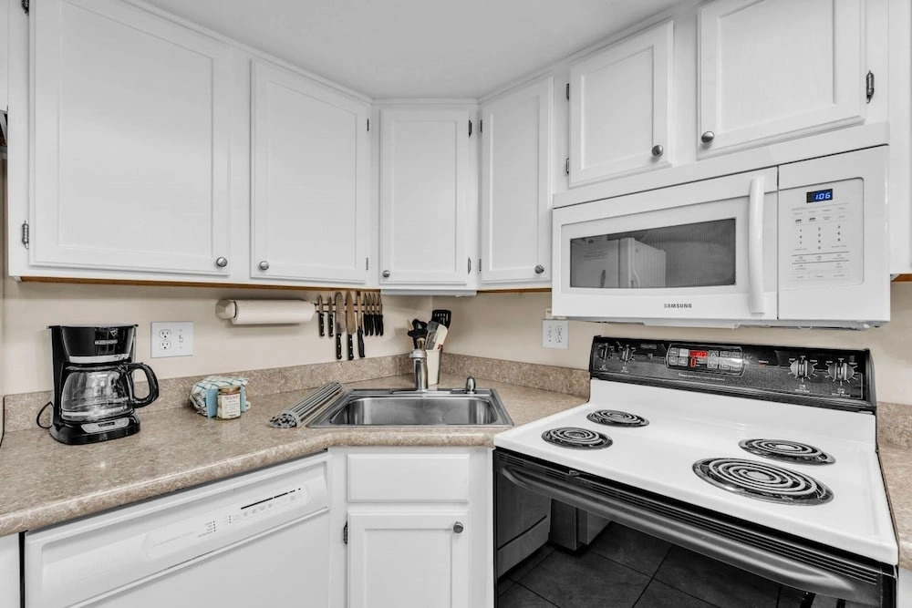 Sunrays Anchor 2 Bedroom Home