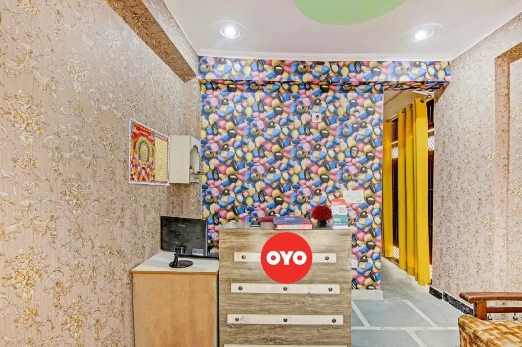 OYO Flagship 70288 Rk Home Stay