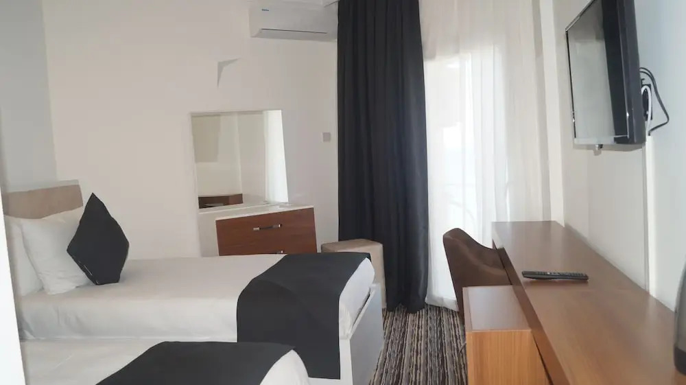 Celebrity Hotel