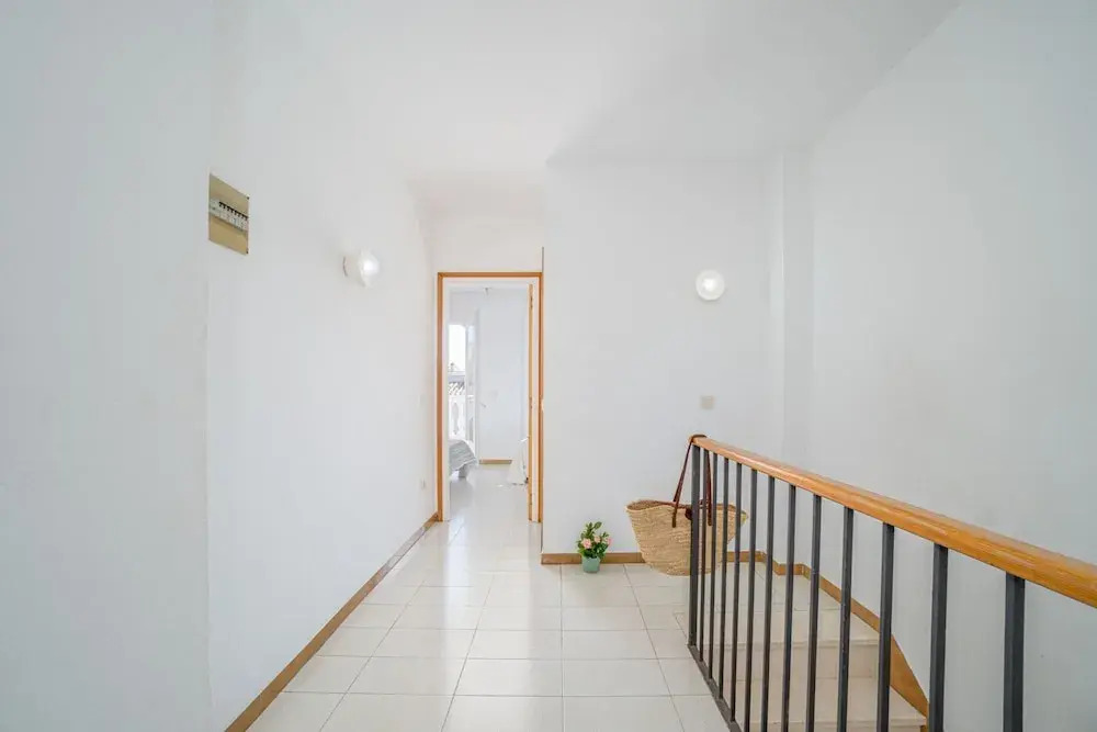 Terrace Apartment Near the Beach