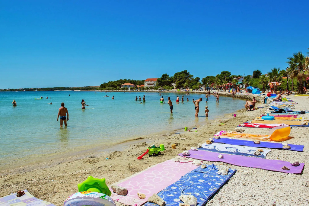 Apartment in Vir Near Jadro Beach