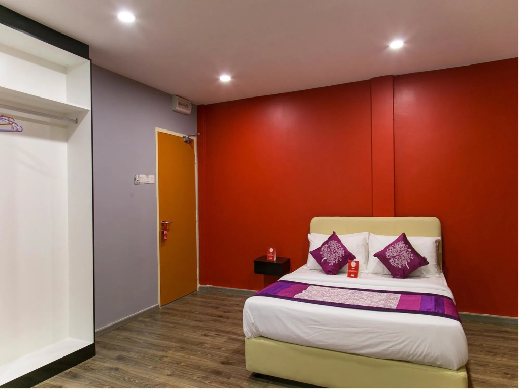 OYO 296 KK Hotel Jalan Pahang