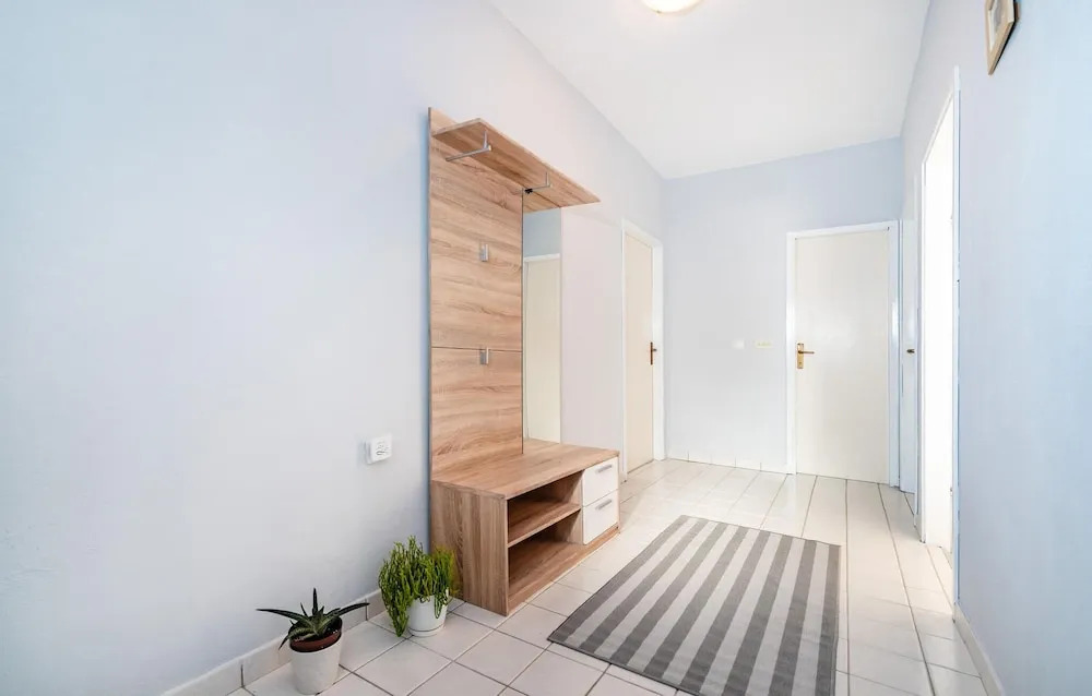 Beautiful Apartment in Rovanjska With 2 Bedrooms and Wifi