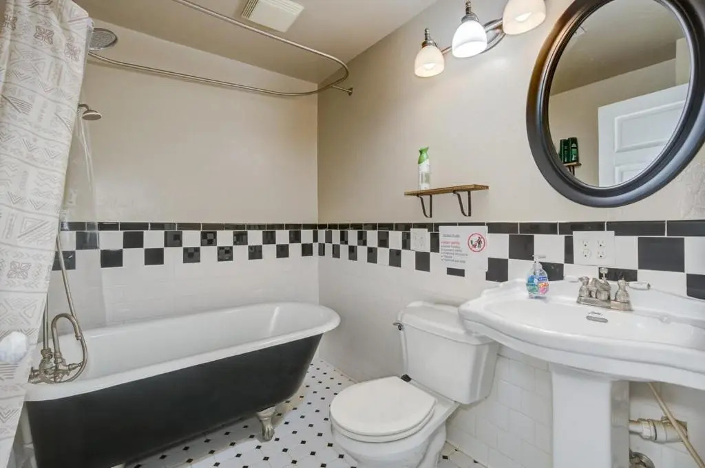 2 Bedroom Suite Near Plaza District Bricktown