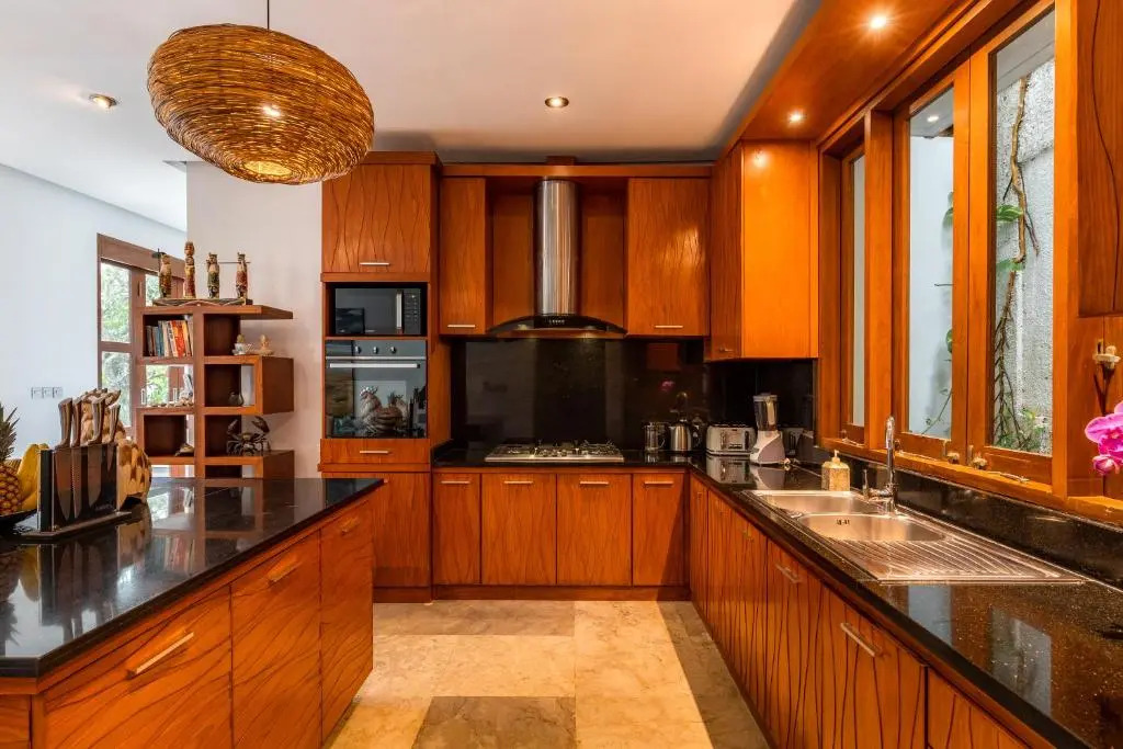Villa Marys Beach - 4BR Luxury Ocean View Villa in Canggu