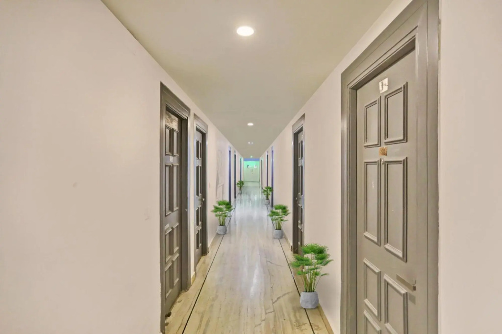 Townhouse Jp Grand Near Mayapuri Chowk