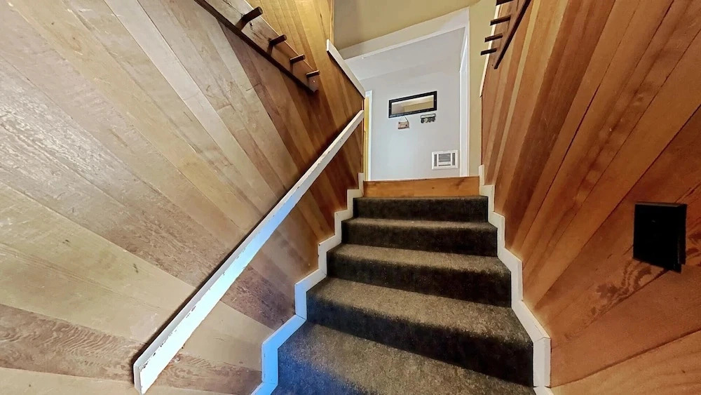 615 4 Bedroom Condo
