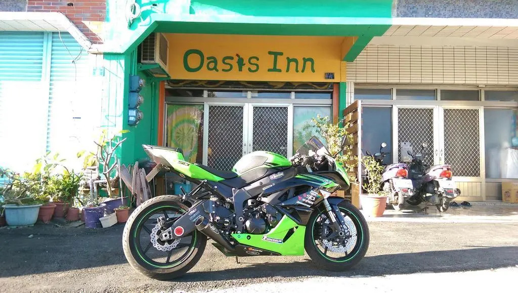 Oasis Inn