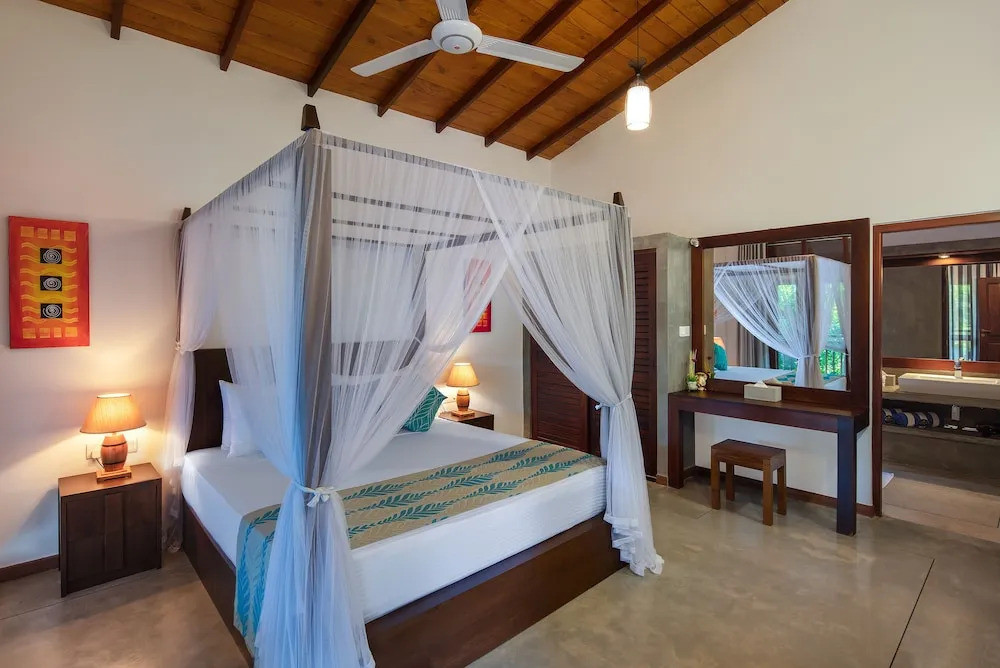 Ballarat Luxury Villa - Hikkaduwa