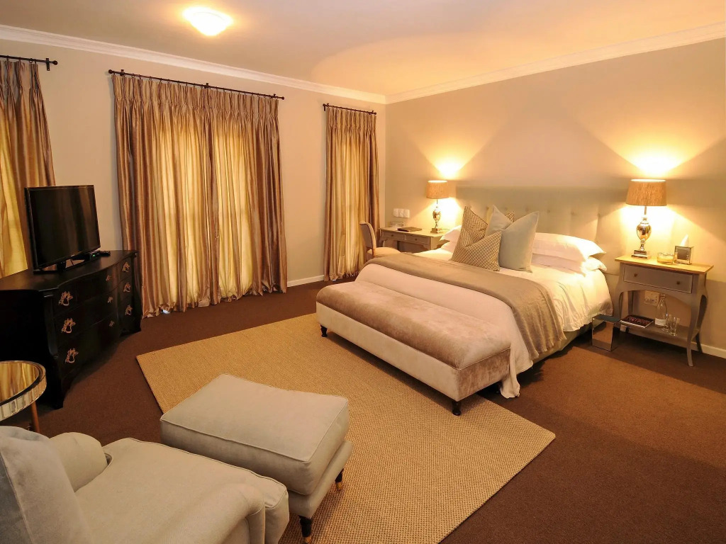 8A Grahamstown by The Oyster Collection